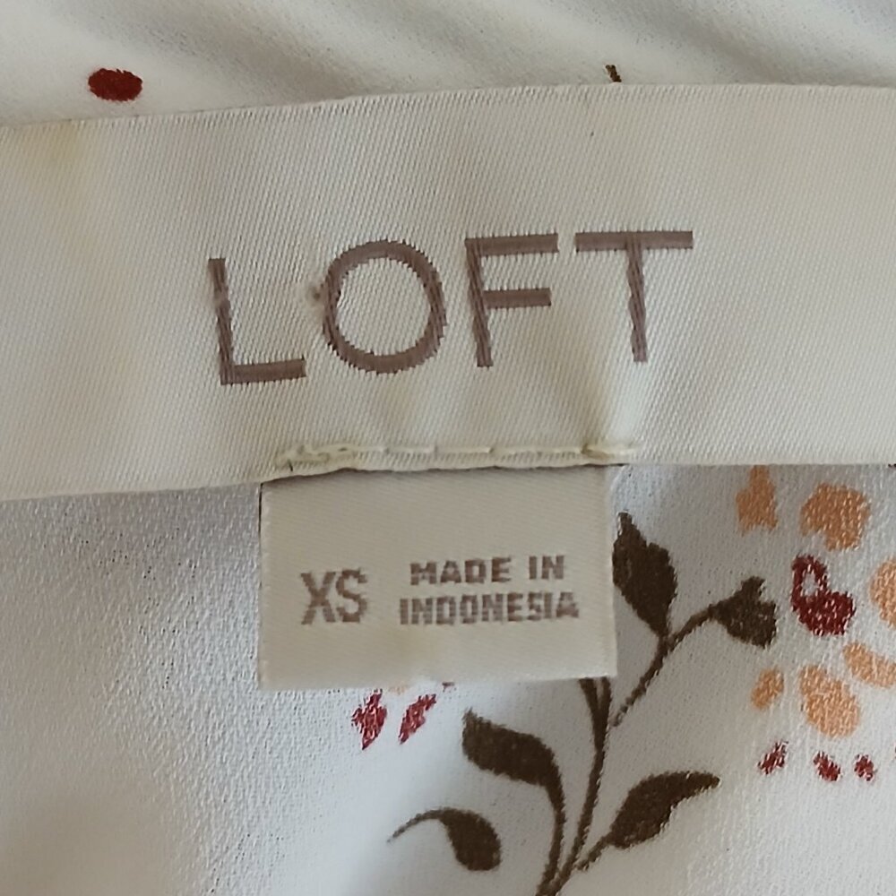 WOMENS LOFT BLOUSE CREAM FLORAL DESIGN RUFFLE NECK LONG SLEEVE CAREER XS - Picture 8 of 8